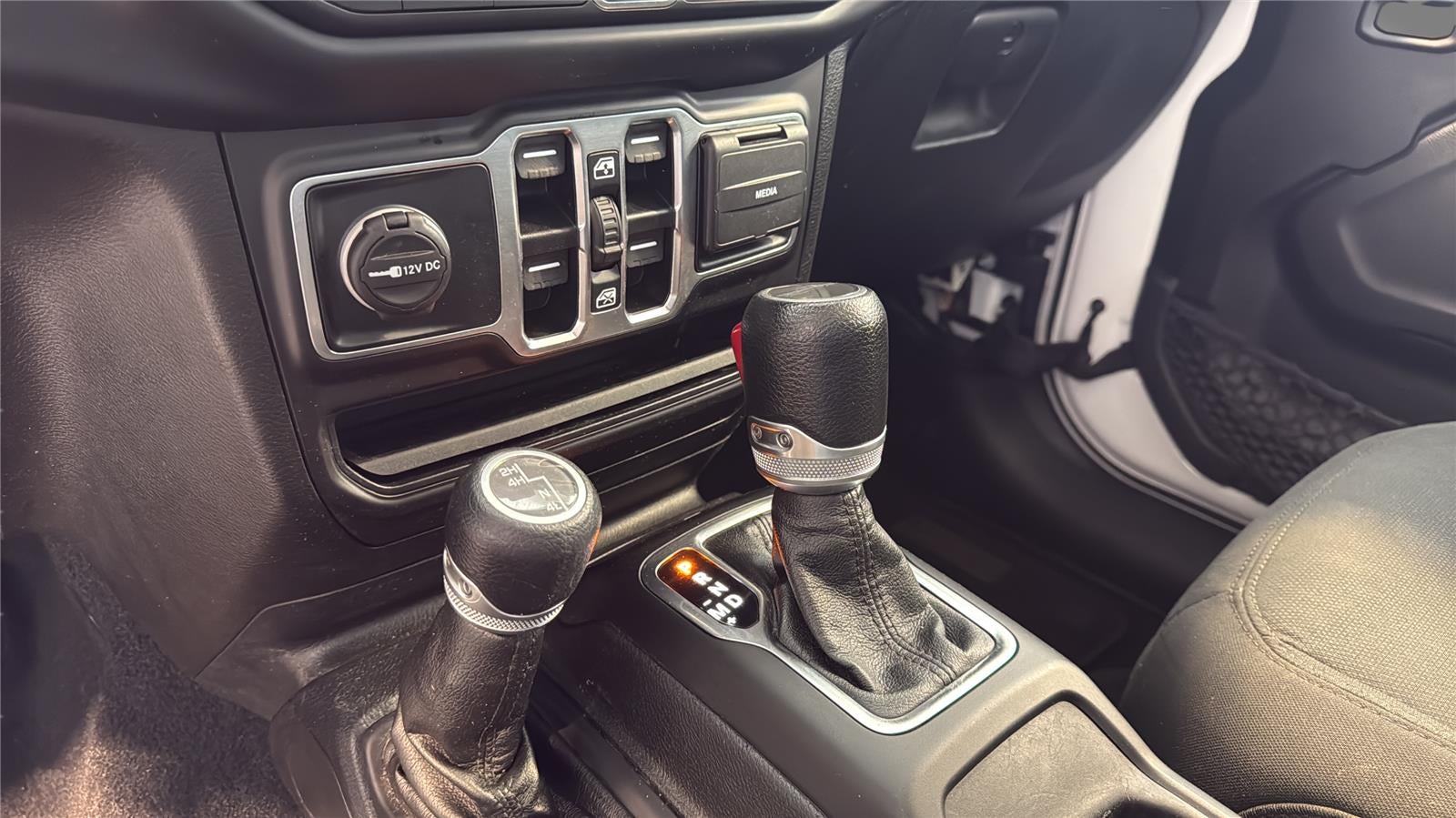 2022 Jeep Gladiator Sport S