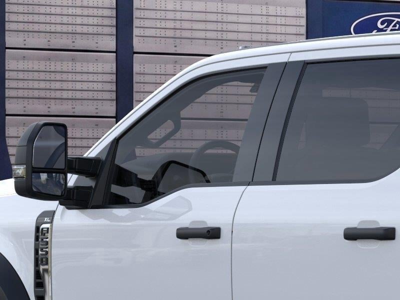 2026 Ford Super Duty F-550 DRW XL CHASSIS ONLY