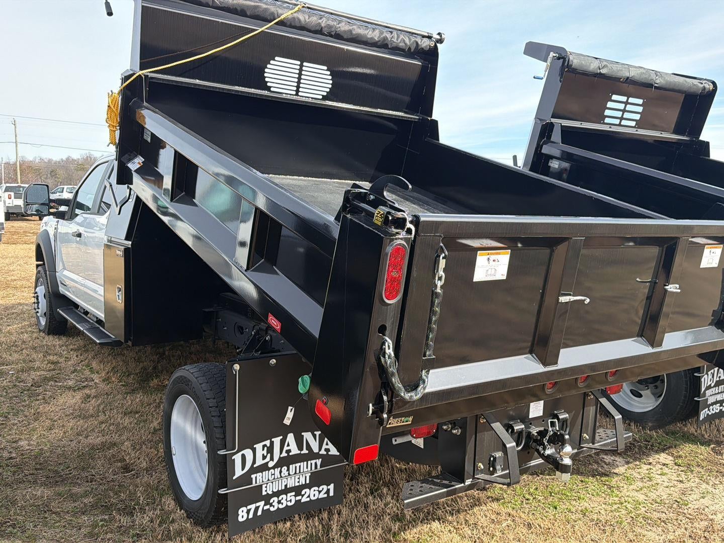 2025 Ford Super Duty F-550 DRW XL