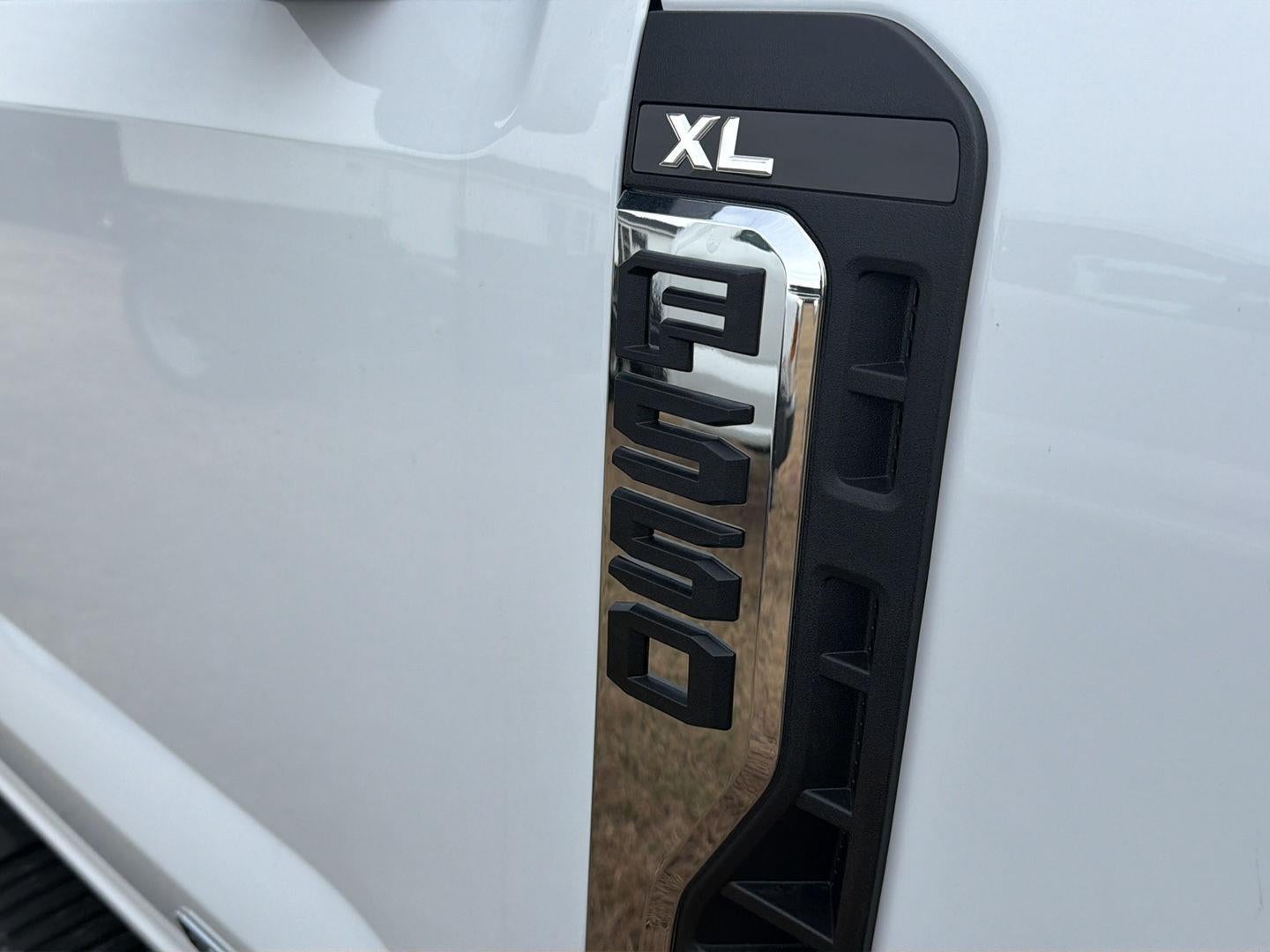 2026 Ford Super Duty F-550 DRW XL