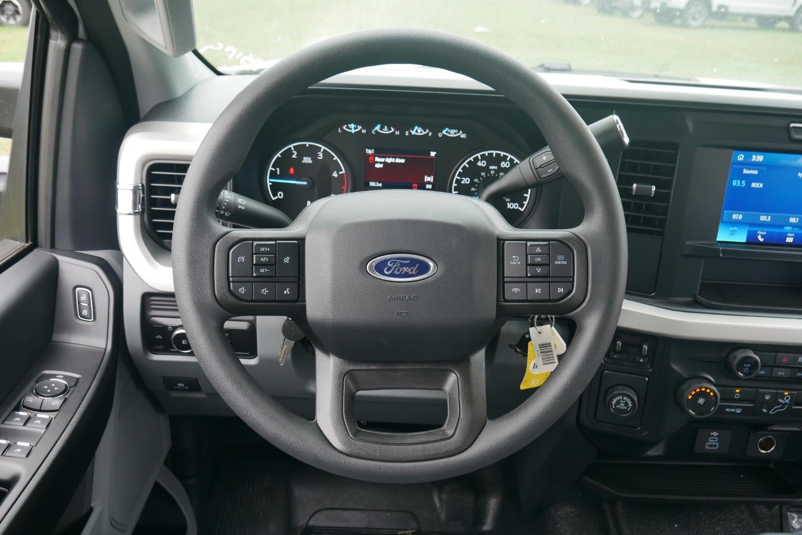 2025 Ford Super Duty F-250 8' KNAPHEIDE SERVICE BODY, SPRAY IN LINER, CLASS V HITCH