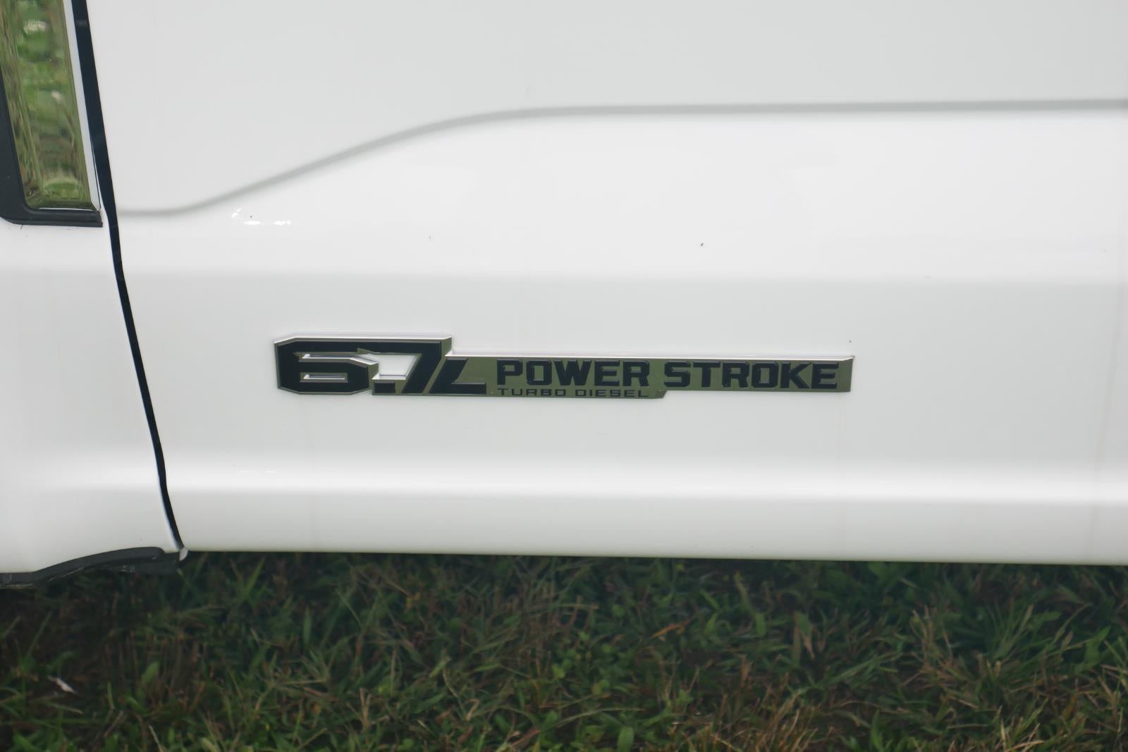 2025 Ford Super Duty F-250 8' KNAPHEIDE SERVICE BODY, SPRAY IN LINER, CLASS V HITCH