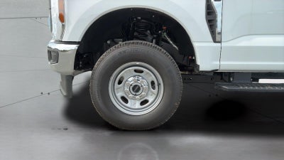 2026 Ford Super Duty F-250 SRW 8' READING CLASSIC II SERVICE BODY, C260 PACKAGE, CLASS V HITCH
