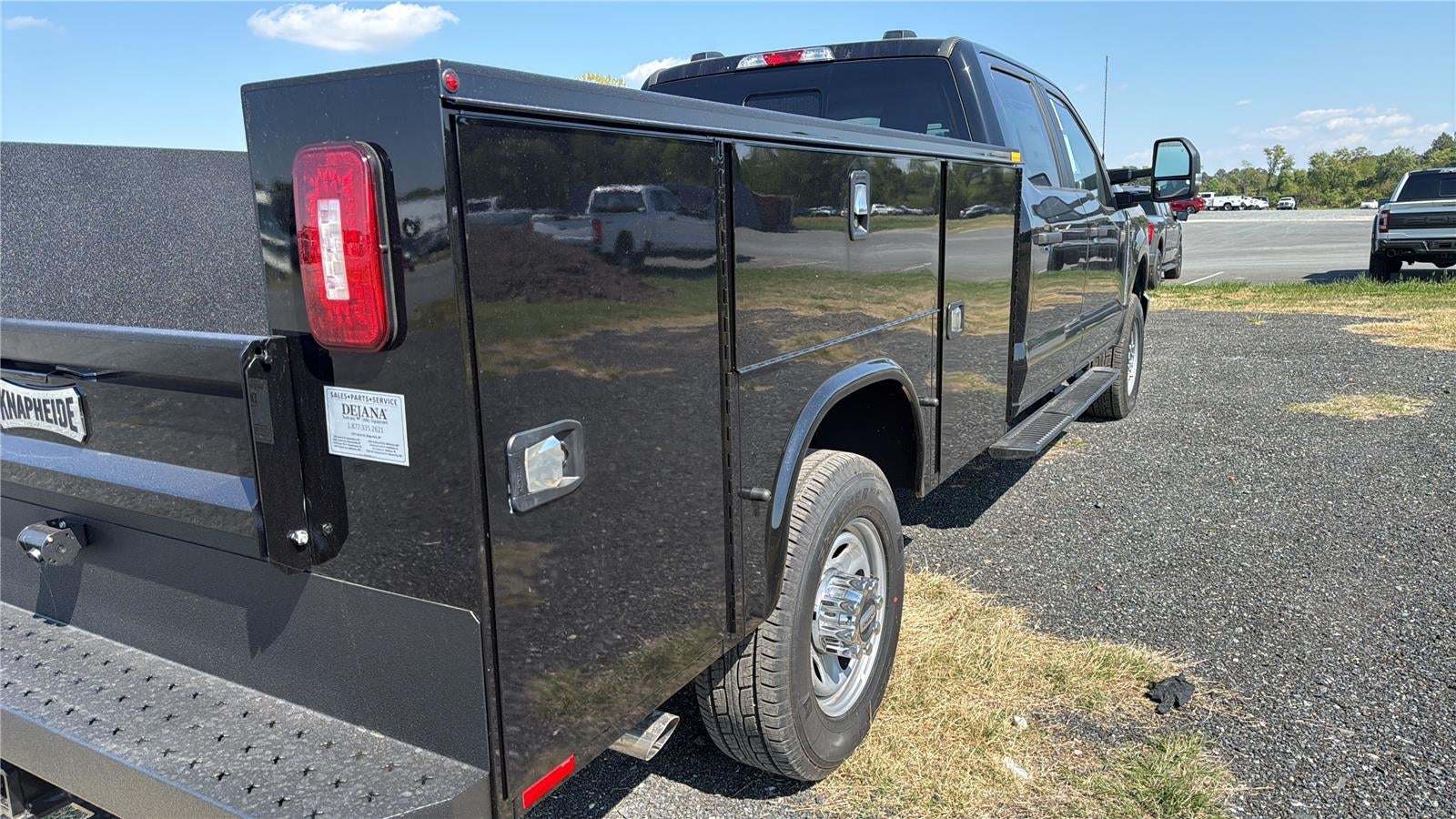 2026 Ford Super Duty F-350 SRW 9' KNAPHEIDE SERVICE BODY, SPRAY IN LINER, PAINTED TO MATCH, CLASS V HITCH, REMOTE LOCKS