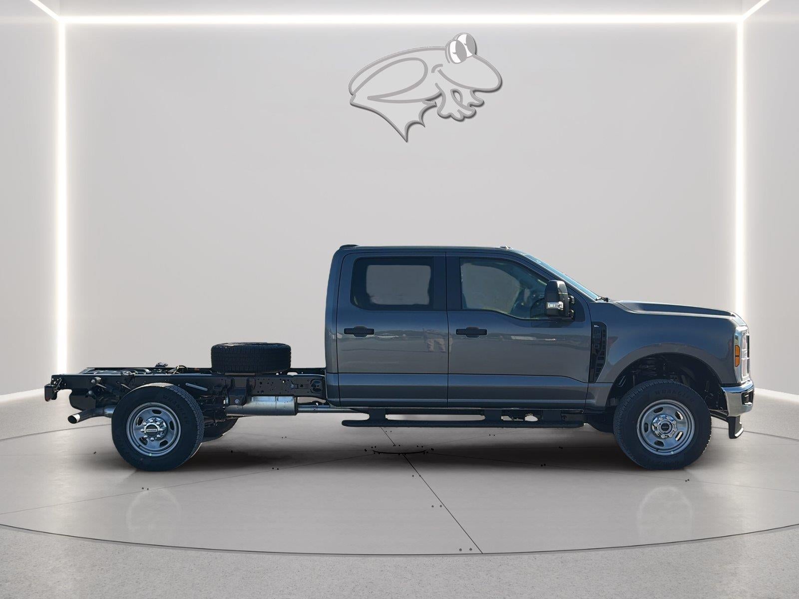 2027 Ford F-350 F-350® XL
