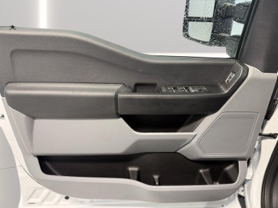 2026 Ford Super Duty F-350 SRW XL CHASSIS ONLY