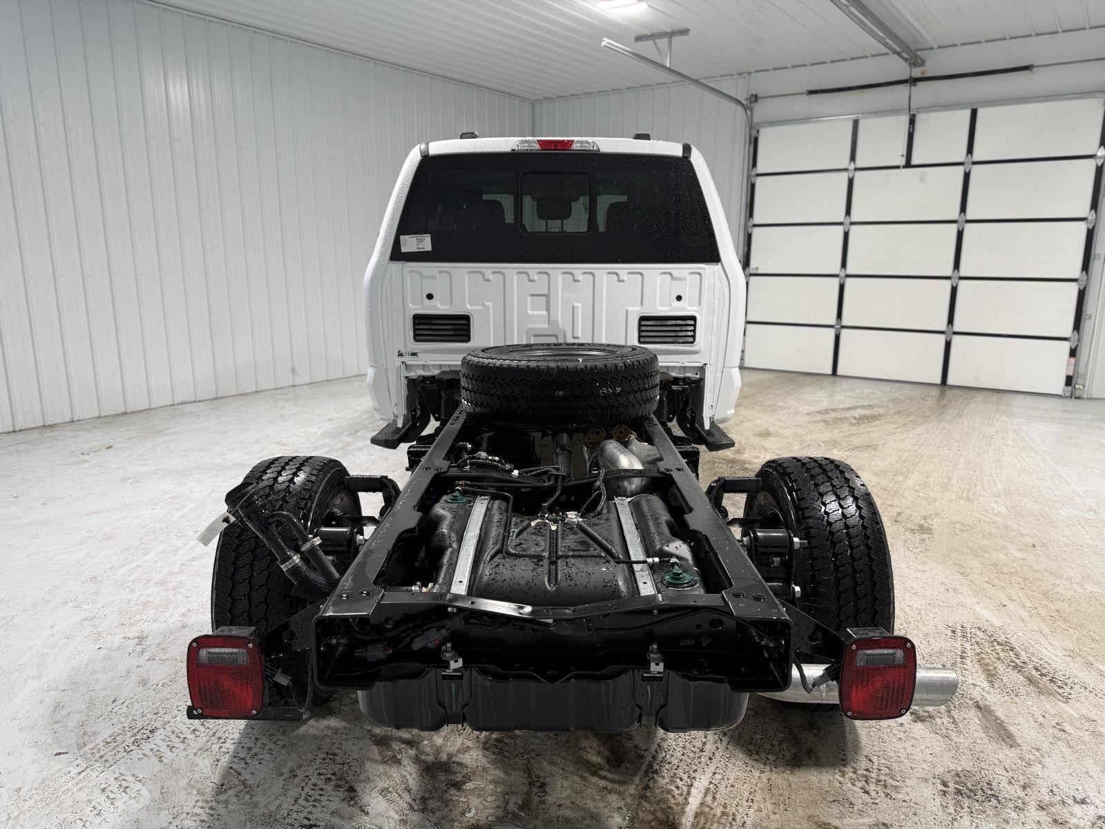 2026 Ford Super Duty F-350 SRW XL CHASSIS ONLY