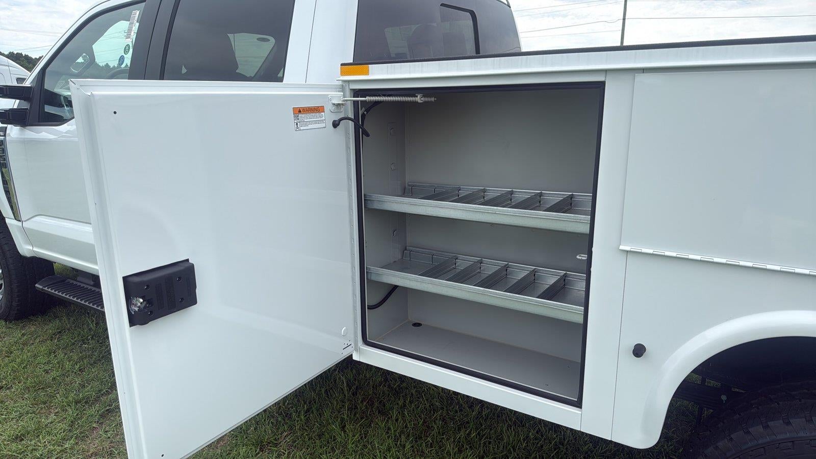 2026 Ford Super Duty F-350 SRW 9' KNAPHEIDE SERIVE BODY, REMOTE LOCKS, SPRAY IN LINER, CLASS V HITCH