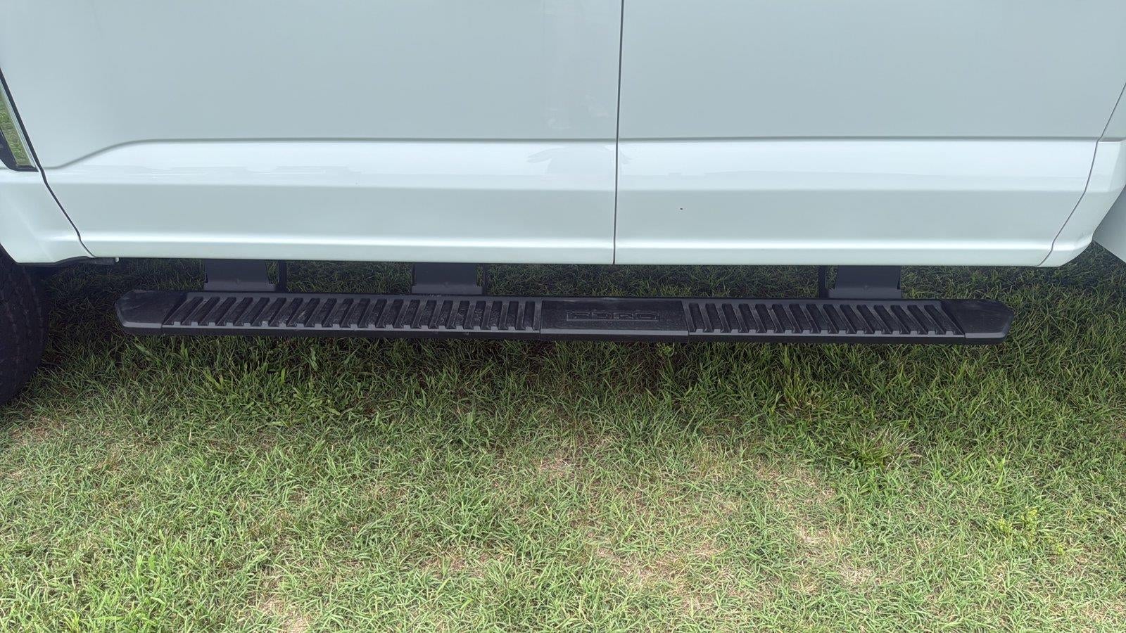 2026 Ford Super Duty F-350 SRW 9' KNAPHEIDE SERIVE BODY, REMOTE LOCKS, SPRAY IN LINER, CLASS V HITCH