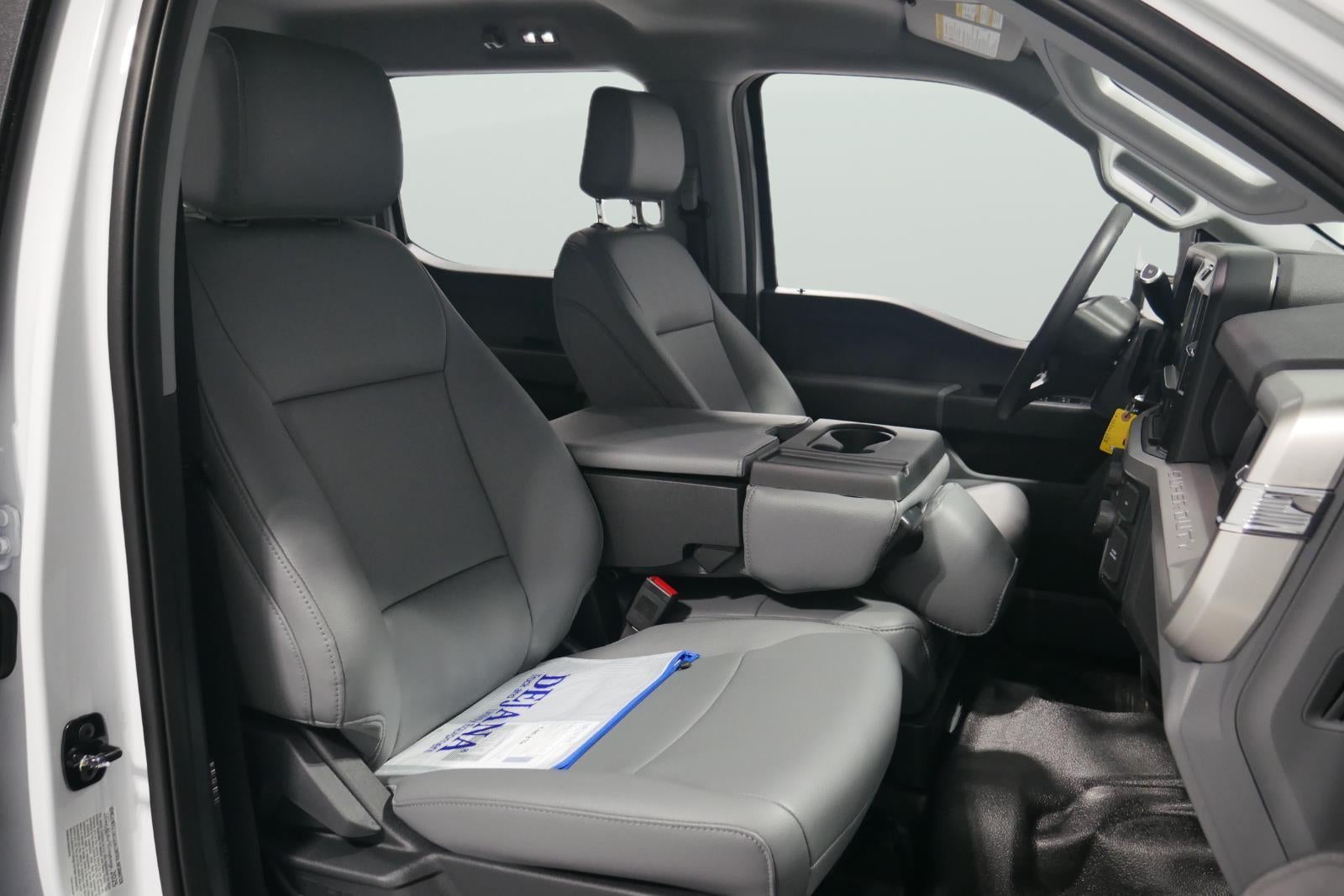 2025 Ford Super Duty F-350 9' KNAPHEIDE SERVICE BODY, REMOTE LOCKS & LIGHTS, SPRAY IN LINER, CLASS V HITCH