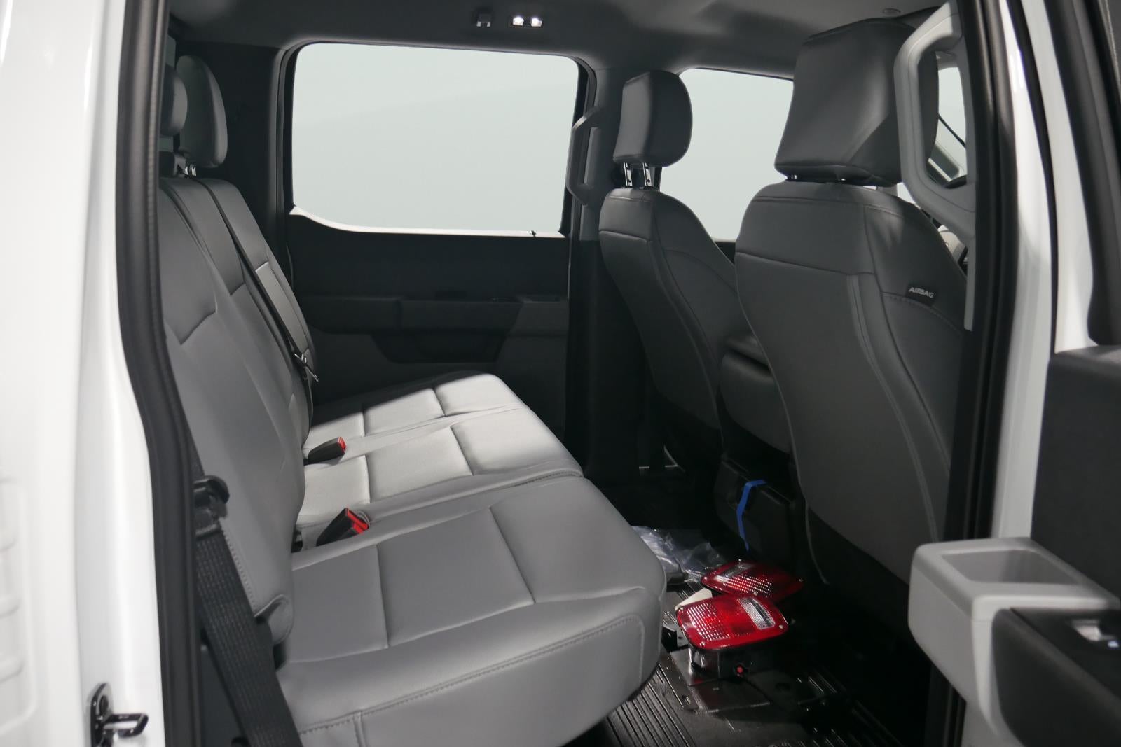 2025 Ford Super Duty F-350 9' KNAPHEIDE SERVICE BODY, REMOTE LOCKS & LIGHTS, SPRAY IN LINER, CLASS V HITCH