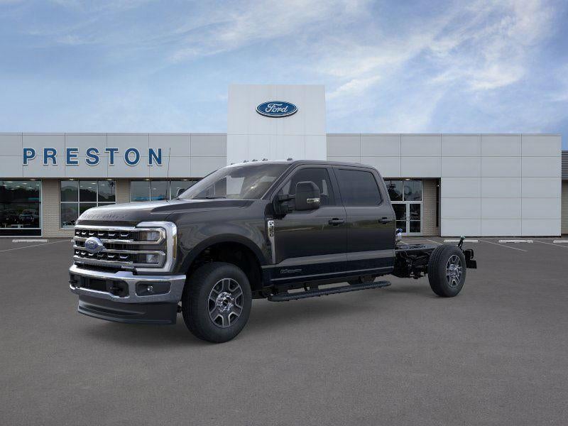 2026 Ford Super Duty F-350 Lariat