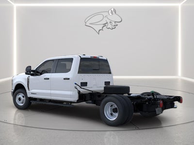 2026 Ford Super Duty F-350 DRW Lariat