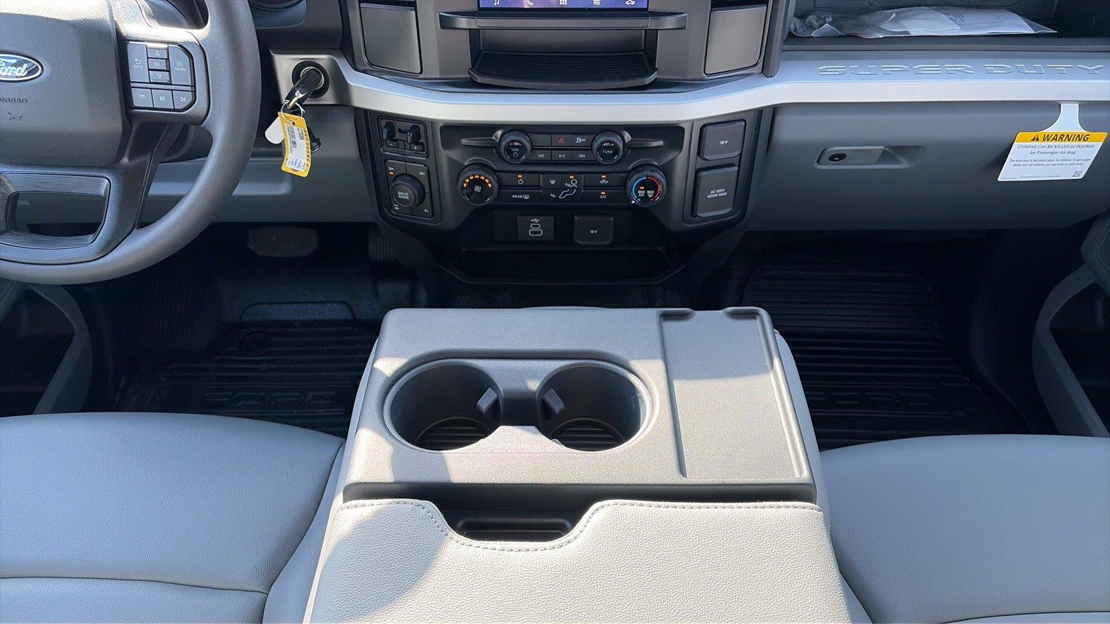 2027 Ford Super Duty F-350 SRW XL