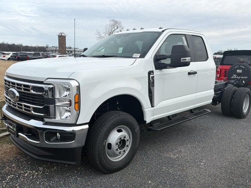 2026 Ford Super Duty F-350 DRW XL