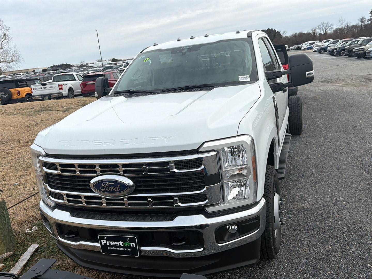 2026 Ford Super Duty F-350 DRW XL