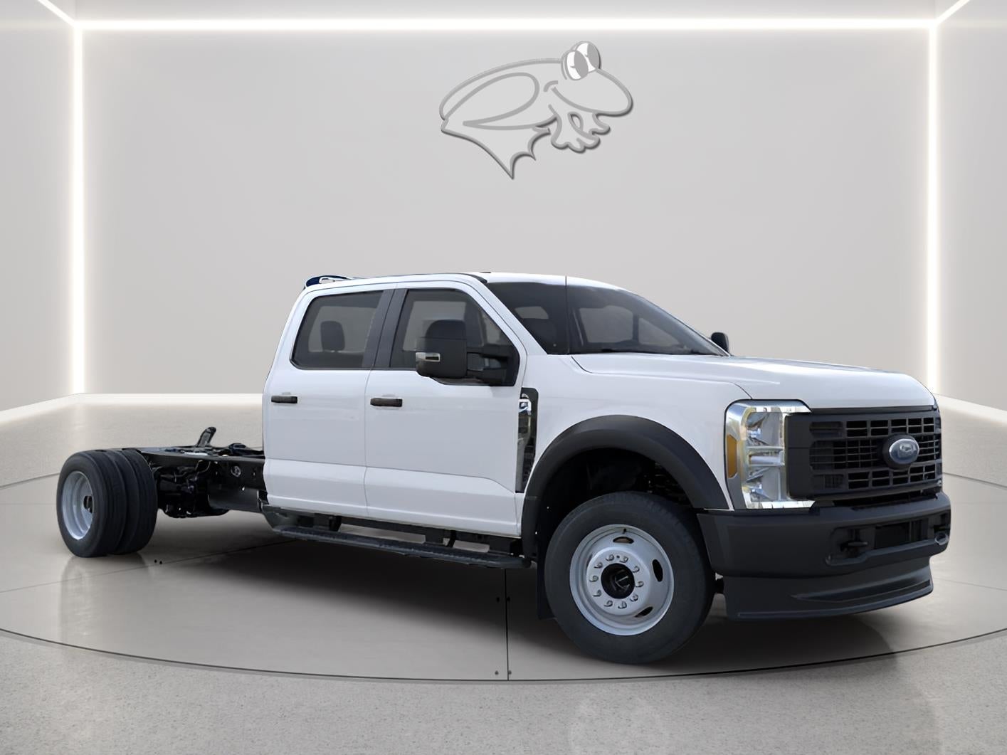 2026 Ford Super Duty F-450 DRW XL CHASSIS ONLY