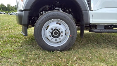 2026 Ford Super Duty F-450 DRW XL CHASSIS ONLY