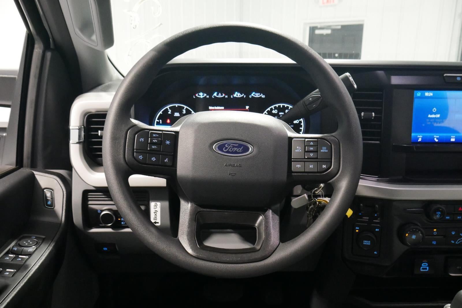 2025 Ford Super Duty F-450 DRW 9' DYNA PRO 3-4 YARD DUMP, BUYERS "L" PACK TOOL BOX, 1/4 CAB SHIELD, MANUAL TARP, FULL PLATE COMBO HITCH 2 5/16" BALL,