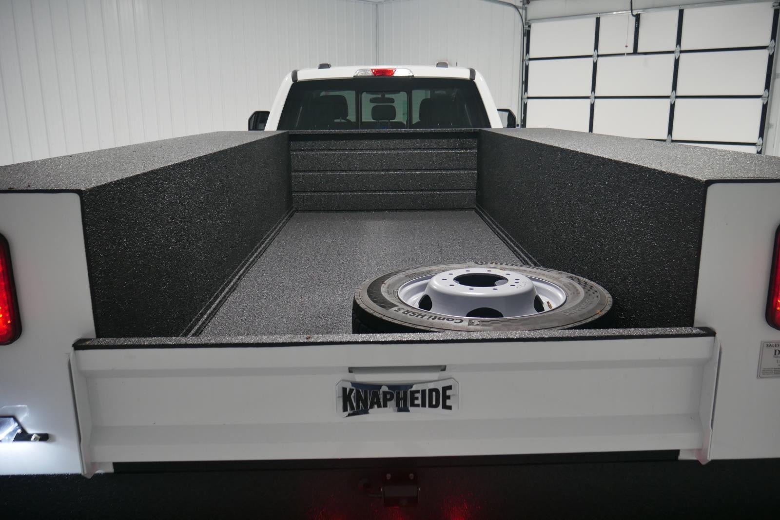 2026 Ford Super Duty F-450 DRW 11' KNAPHEIDE SERVICE BODY, SPRAY IN LINER, CLASS V HITCH,