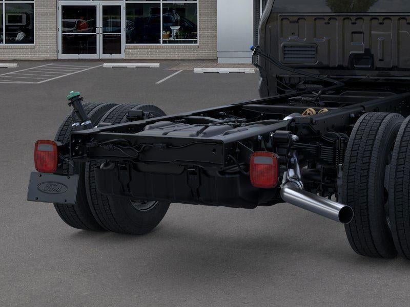 2026 Ford Super Duty F-450 DRW XL CHASSIS ONLY
