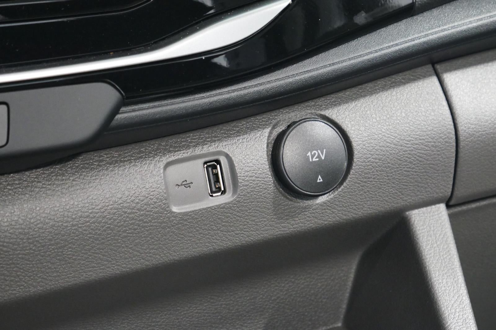 2024 Ford Transit Cutaway 14FT DEJANA DURACUBE ALUMINUM BODY , 7' REFER BOX INSIDE