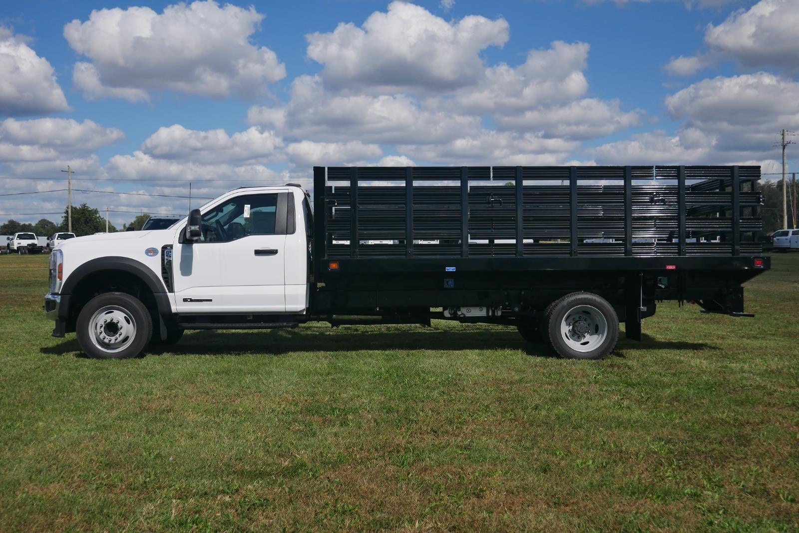 2025 Ford Super Duty F-550 DRW XL