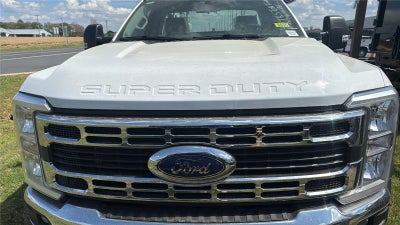 2025 Ford Super Duty F-600 DRW XL