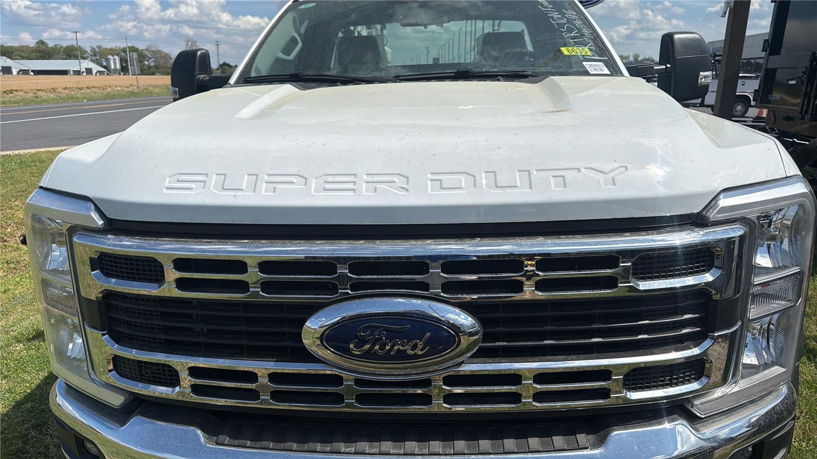 2025 Ford Super Duty F-600 DRW XL