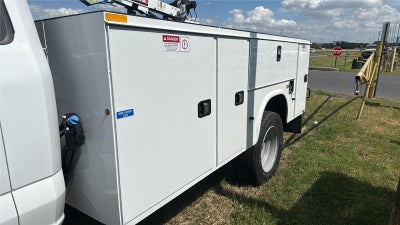 2025 Ford Super Duty F-600 DRW XL