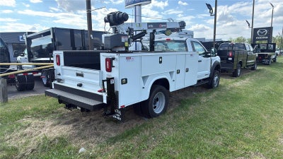 2025 Ford Super Duty F-600 DRW XL