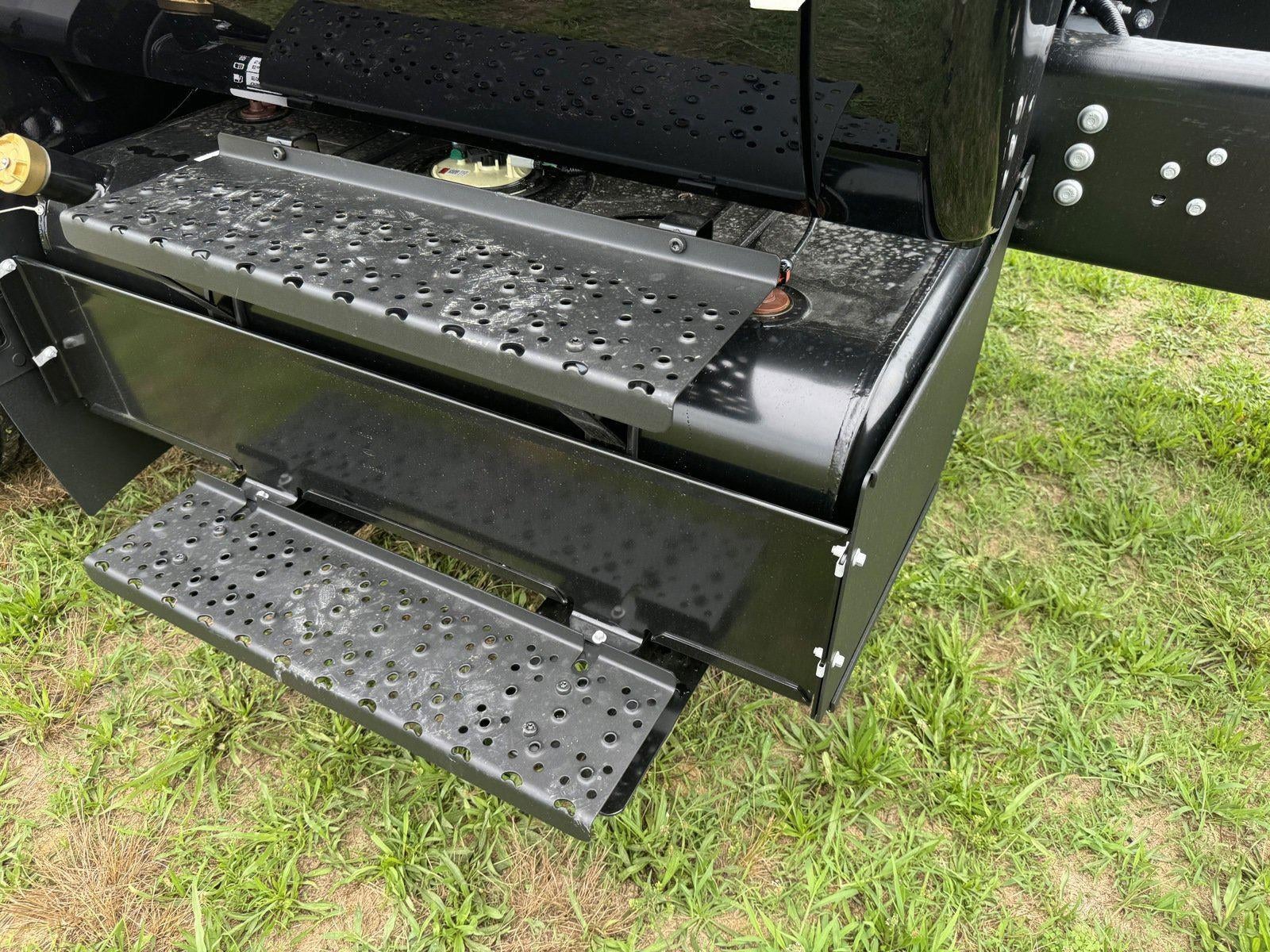 2025 Ford F-650 Straight Frame Gas F-650 SD Gas Straight Frame