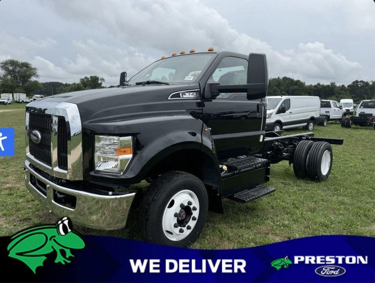 2025 Ford F-650 Straight Frame Gas F-650 SD Gas Straight Frame