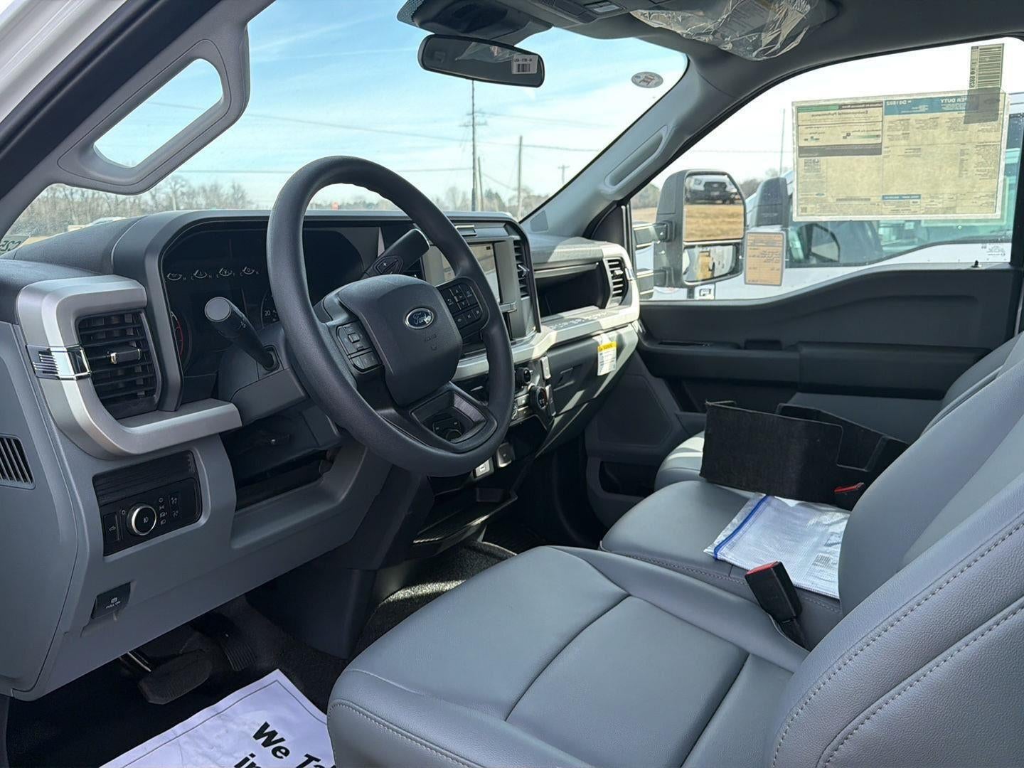 2025 Ford Super Duty F-350 DRW 9' KNAPHEIDE KUV STYLE KC ENCLOSED SERVICE BODY, CLASS V HITCH, MASTER LOCK SYSTEM