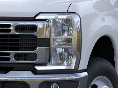 2025 Ford Super Duty F-350 DRW 9' KNAPHEIDE KUV STYLE KC ENCLOSED SERVICE BODY, CLASS V HITCH, MASTER LOCK SYSTEM