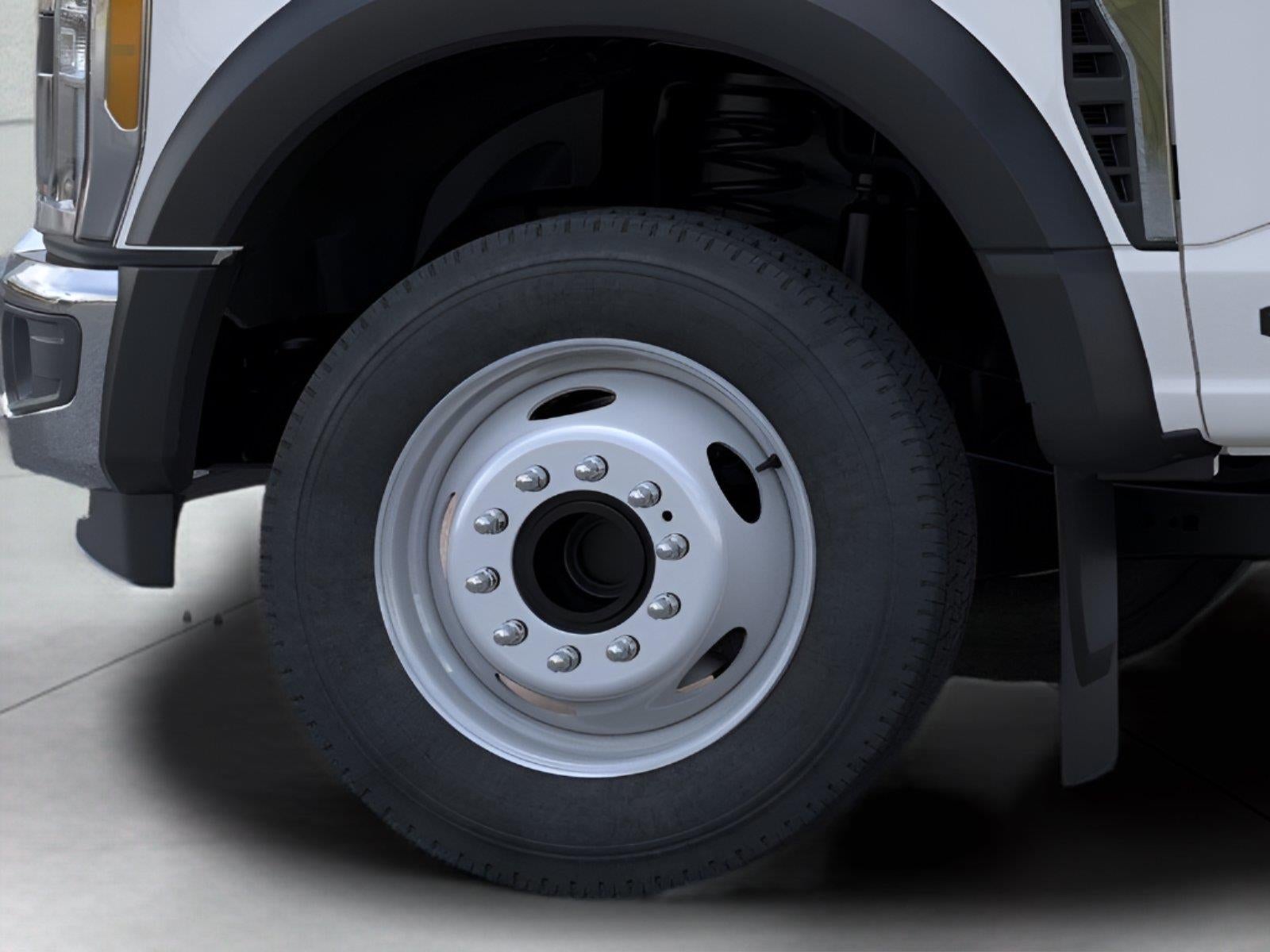 2026 Ford Super Duty F-550 Drw XL CHASSIS ONLY