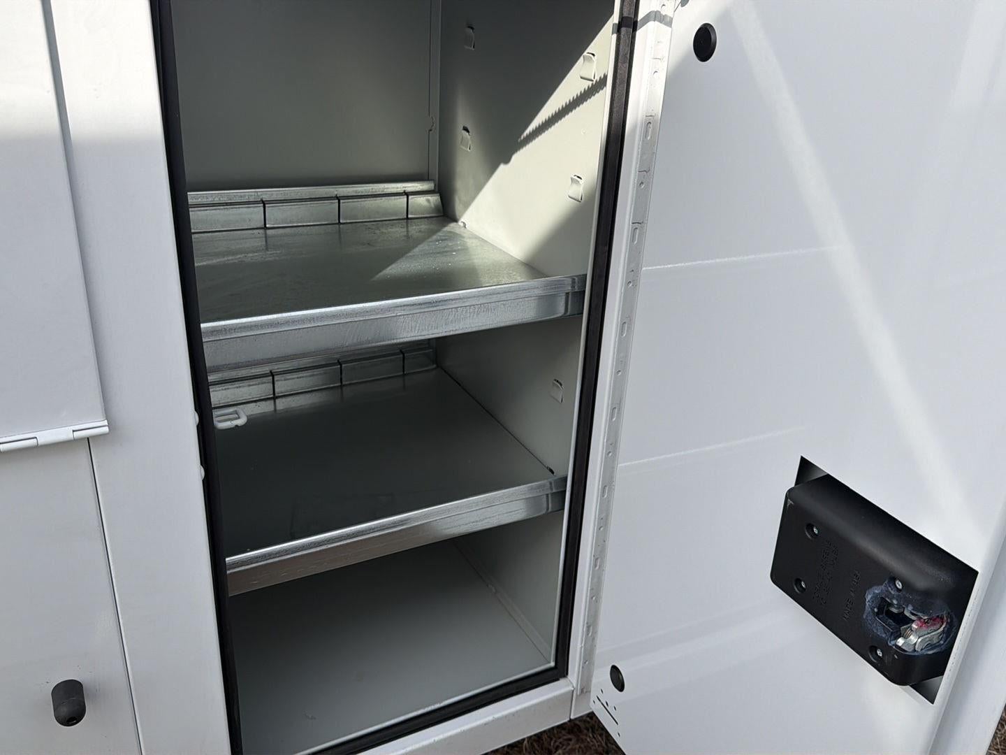 2026 Ford Super Duty F-550 DRW 11' KNAPHEIDE KUV MODEL KC ENCLOSED SERVICE BODY, MASTER LOCKING SYSTEM, CLASS V HITCH