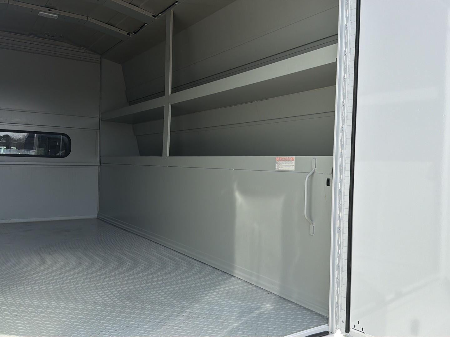 2026 Ford Super Duty F-550 DRW 11' KNAPHEIDE KUV MODEL KC ENCLOSED SERVICE BODY, MASTER LOCKING SYSTEM, CLASS V HITCH