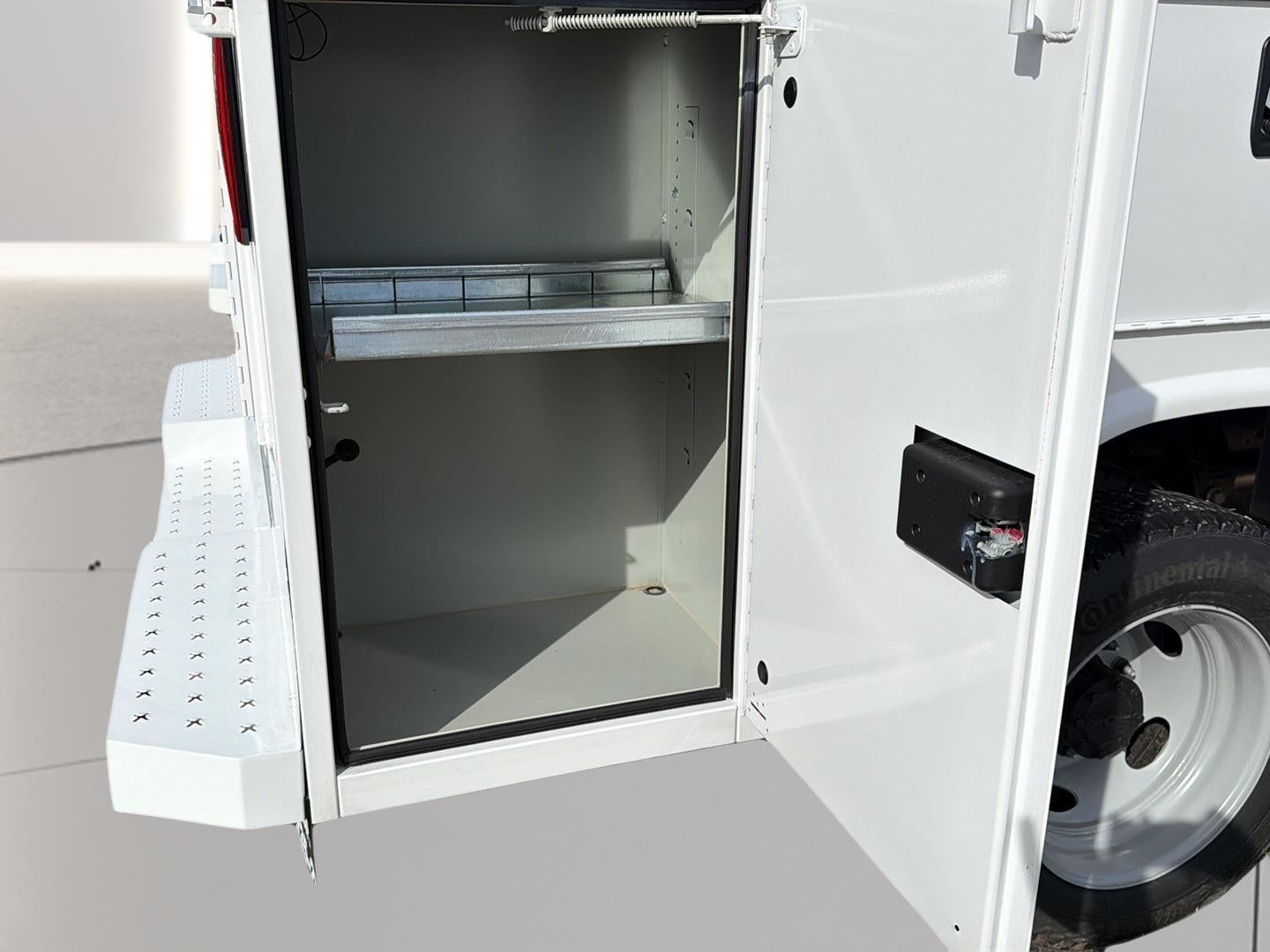 2026 Ford Super Duty F-550 DRW XL