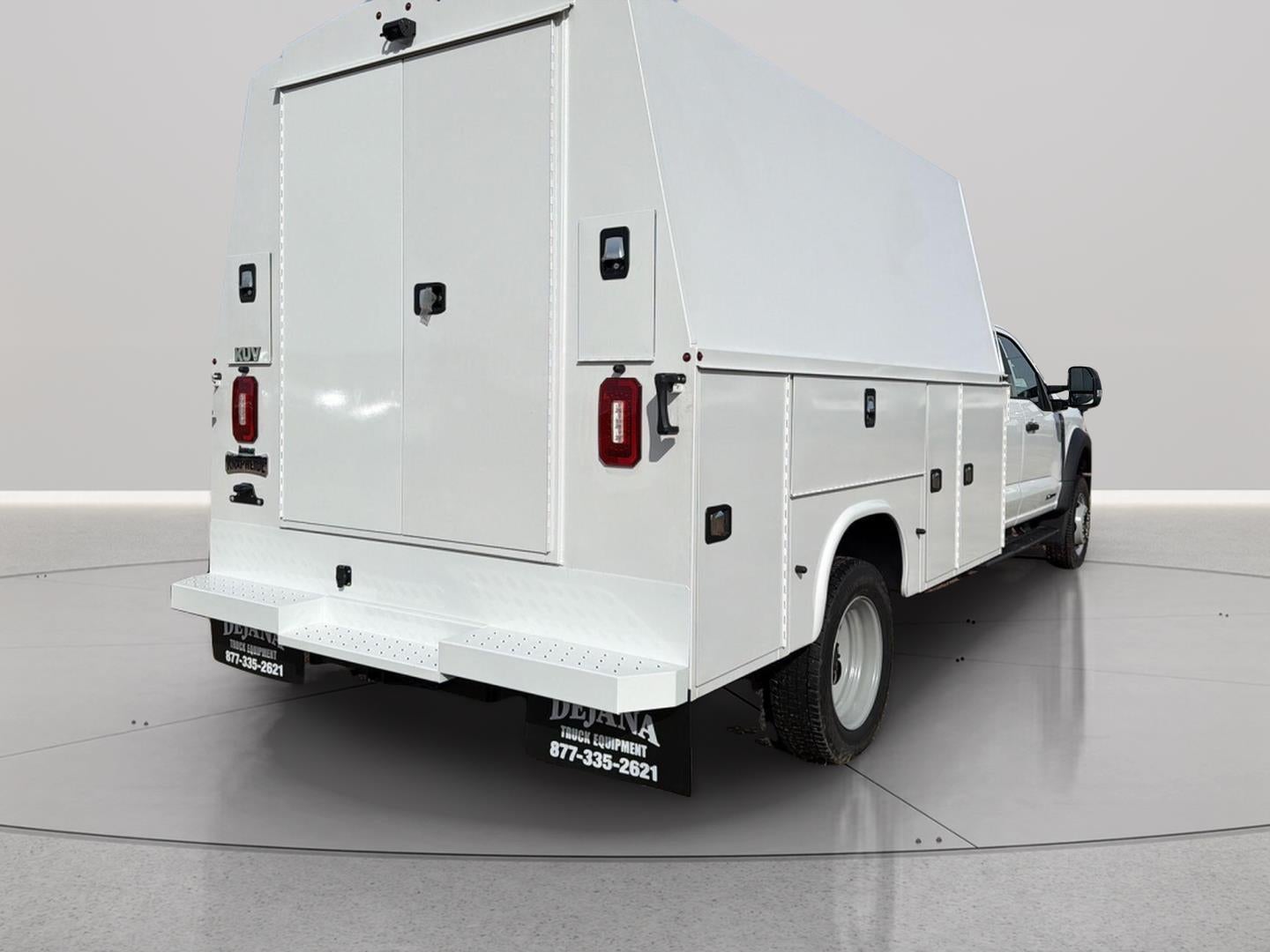 2026 Ford Super Duty F-550 DRW XL