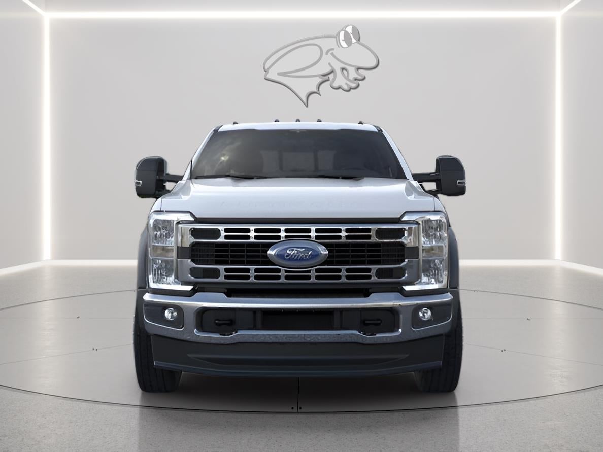 2026 Ford Super Duty F-550 DRW XL