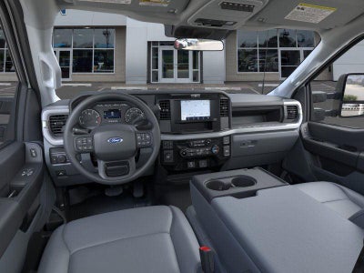 2025 Ford Super Duty F-550 DRW XL