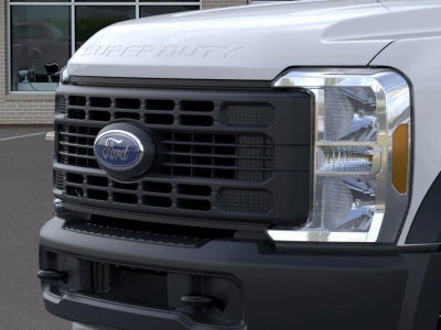 2025 Ford Super Duty F-550 DRW XL CHASSIS ONLY