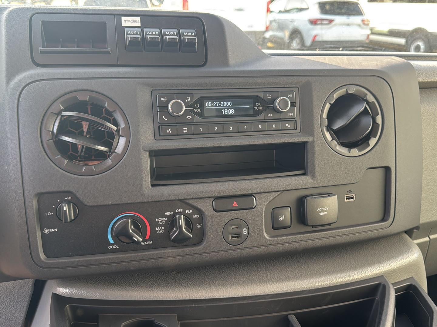 2026 Ford E-Series Cutaway 10' KNAPHEIDE KUV UTILITY VAN, MASTER LOCKING SYSTEM, CLASS V HITCH, 3 BOW LADDER RACK