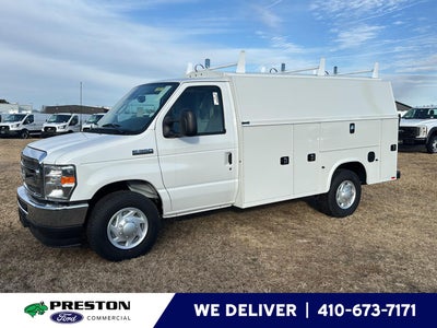 2026 Ford E-Series Cutaway 10' KNAPHEIDE KUV UTILITY VAN, MASTER LOCKING SYSTEM, CLASS V HITCH, 3 BOW LADDER RACK