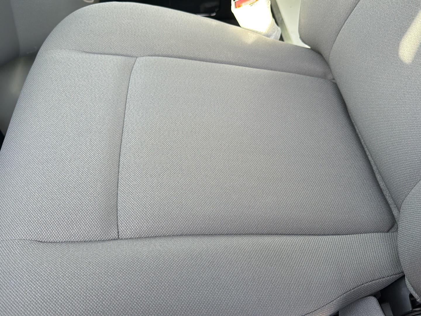 2026 Ford E-Series Cutaway 10' KNAPHEIDE KUV UTILITY VAN, MASTER LOCKING SYSTEM, CLASS V HITCH, 3 BOW LADDER RACK