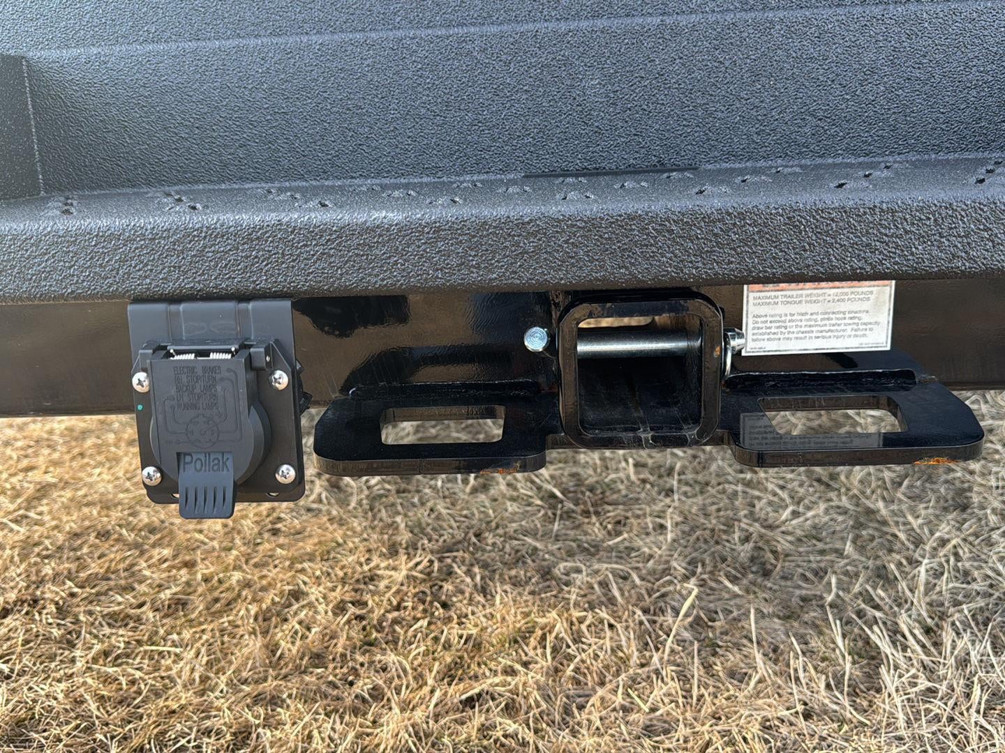 2026 Ford E-Series Cutaway 10' KNAPHEIDE KUV UTILITY VAN, MASTER LOCKING SYSTEM, CLASS V HITCH, 3 BOW LADDER RACK