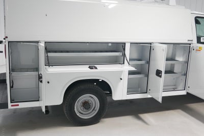 2026 Ford E-Series Cutaway E-350 10FT KNAPHEIDE KUV ENCLOSED SERVICE BODY, MASTER LOCK SYSTEM CLASS V HITCH 3 BOW LADDER RACK