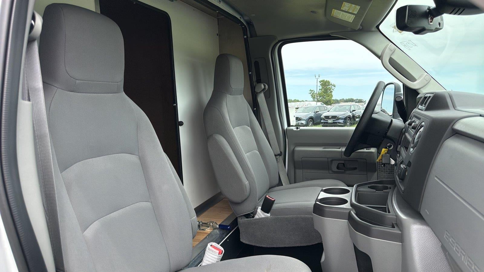 2027 Ford E-Series Cutaway 14' DURACUBE ALUMINUM BODY, ROLL UP DOOR