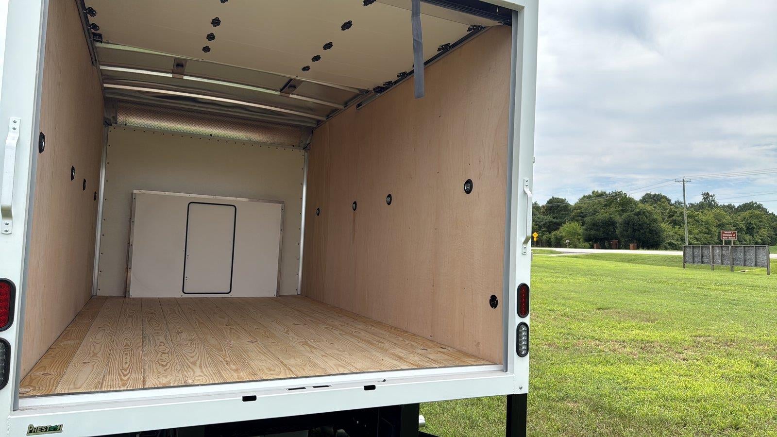 2027 Ford E-Series Cutaway 14' DURACUBE ALUMINUM BODY, ROLL UP DOOR